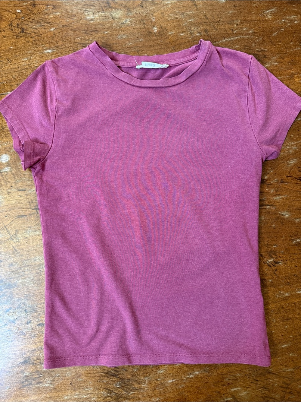 Cotton On, Women's short sleeve, fitted basic tee in Plum. Size: Medium